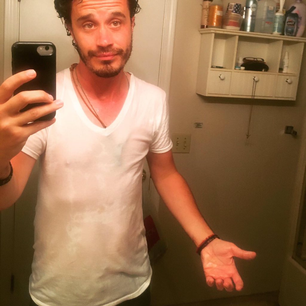 Jthypes's tweet photo. ...last continued...
Donβt stop whatever fight you got going. But take a minute to run through a sprinkler.
#TooLongForTwitter https://t.co/fH1e7fJizr