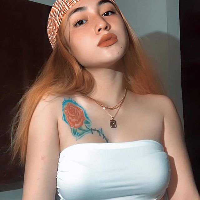 Jamoat agenti porno Yoshlar bilan gey porno tomosha qiling