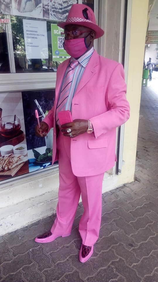 Rihana has the Nairobi man who matches everything.A THREAD