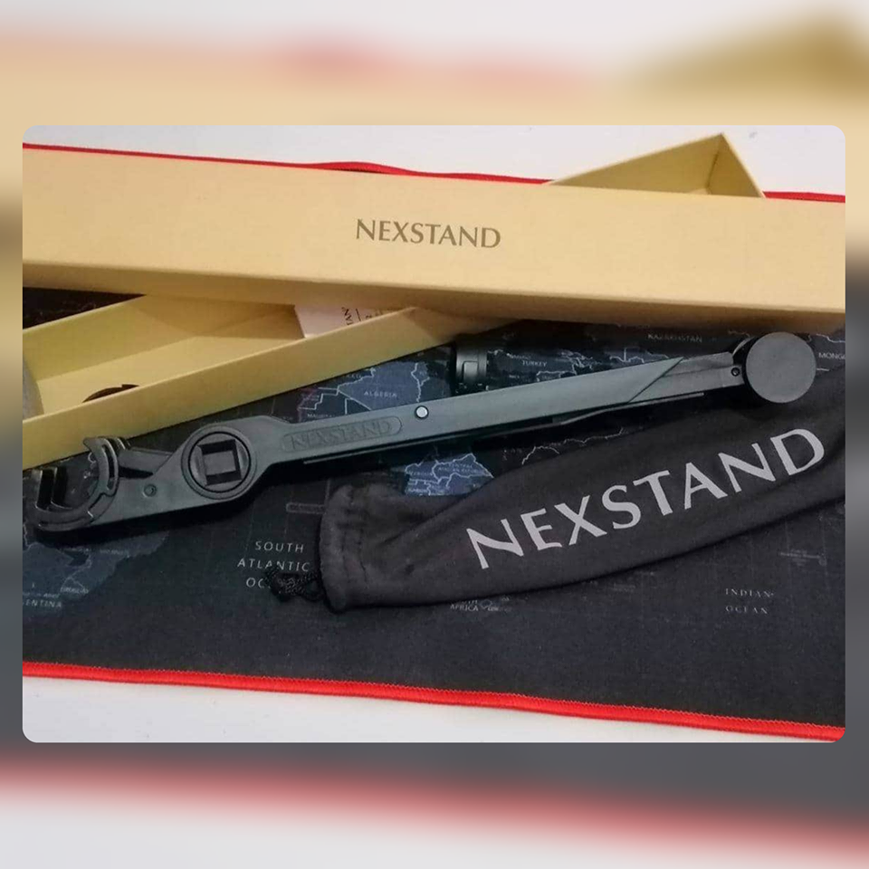 iamjeffreyjames's tweet photo. My best friend, sent me a Nexstand! 🥰

No more slouching during classes! 💻

Thank you, BFF! 😊🎉 https://t.co/9Qmy5WRnJW