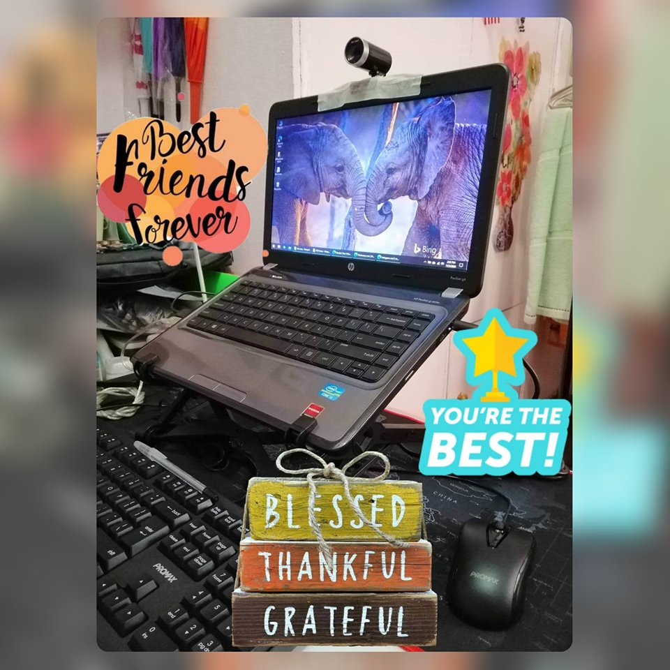 iamjeffreyjames's tweet photo. My best friend, sent me a Nexstand! 🥰

No more slouching during classes! 💻

Thank you, BFF! 😊🎉 https://t.co/9Qmy5WRnJW