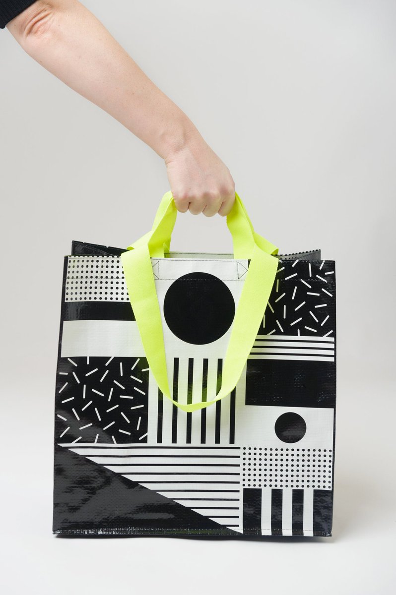 emslieshop's tweet photo. Take a peek at these beauties... N E W I N ~~~ H E R D 2020 tote bags and one is fully zipped๐ฒ๐ช๐ผ #totebag #bagforlife #altrinchammarket #recycledfashion #shoppingbag #emslie #herdbag https://t.co/wncx93AKc1