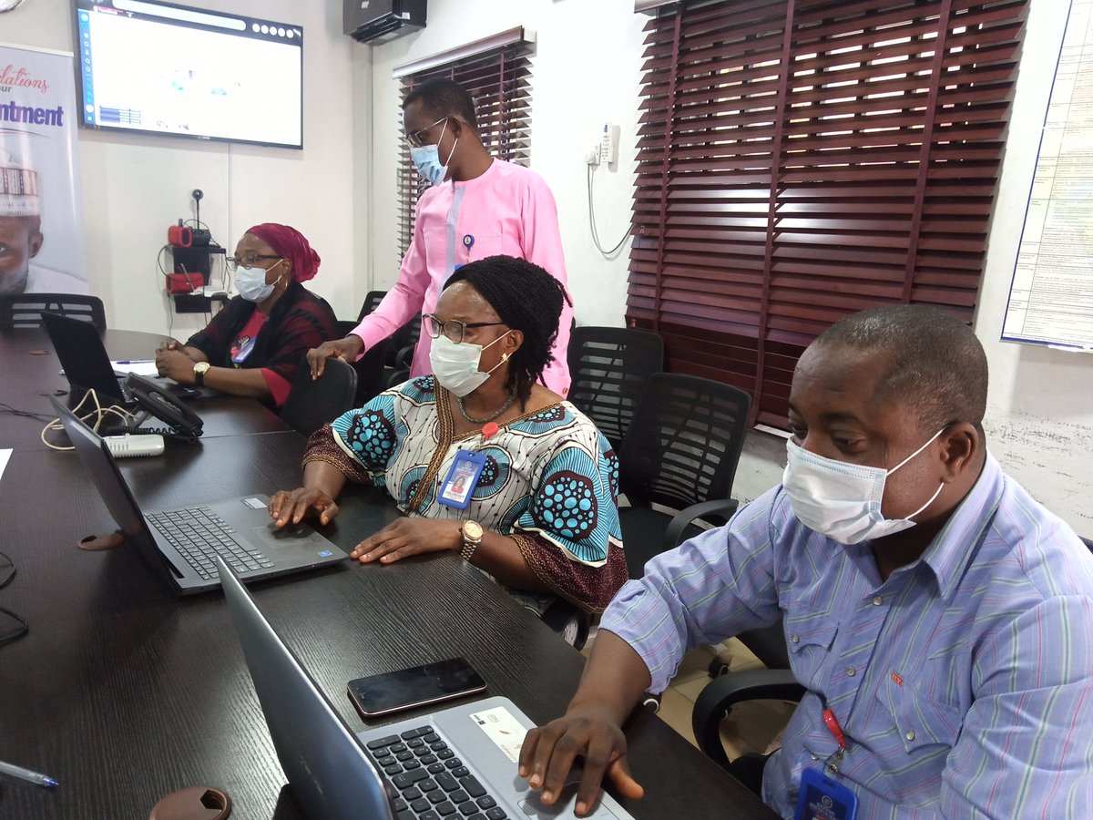 kogipheoc's tweet photo. Our Public Health Emergency Operation Centre is live 24/7
We have a mobile team on guard responding to your health needs

09071316534
09013429437

#COVID19 #coronavirus #Kogi #yahaybello #NCDC https://t.co/Dk4Rx2rR5z