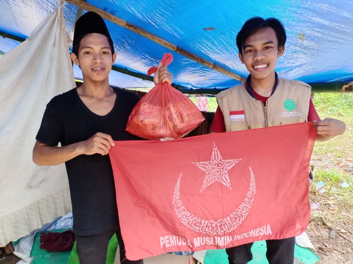 PC_Takalar's tweet photo. Alhamdulillah. Relawan PC Takalar telah sampai di Masamba. @RustamDP
@PCJak_Bar @PW_Sulsel @Pemudamuslimin @EvickB @DPPSEPMI @KasmanMcTutu
@PwJatim
https://t.co/JMtCDdlIpB https://t.co/HrM2TdoayD