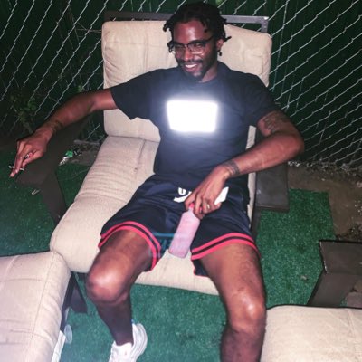 StepInTheMix's tweet photo. #NewProfilePic https://t.co/sTlx2VA2XE