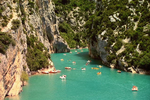 ATOMEE__'s tweet photo. Les Gorges de l'Ardèche, en France 🇨🇵. https://t.co/JNkyoi5vNn