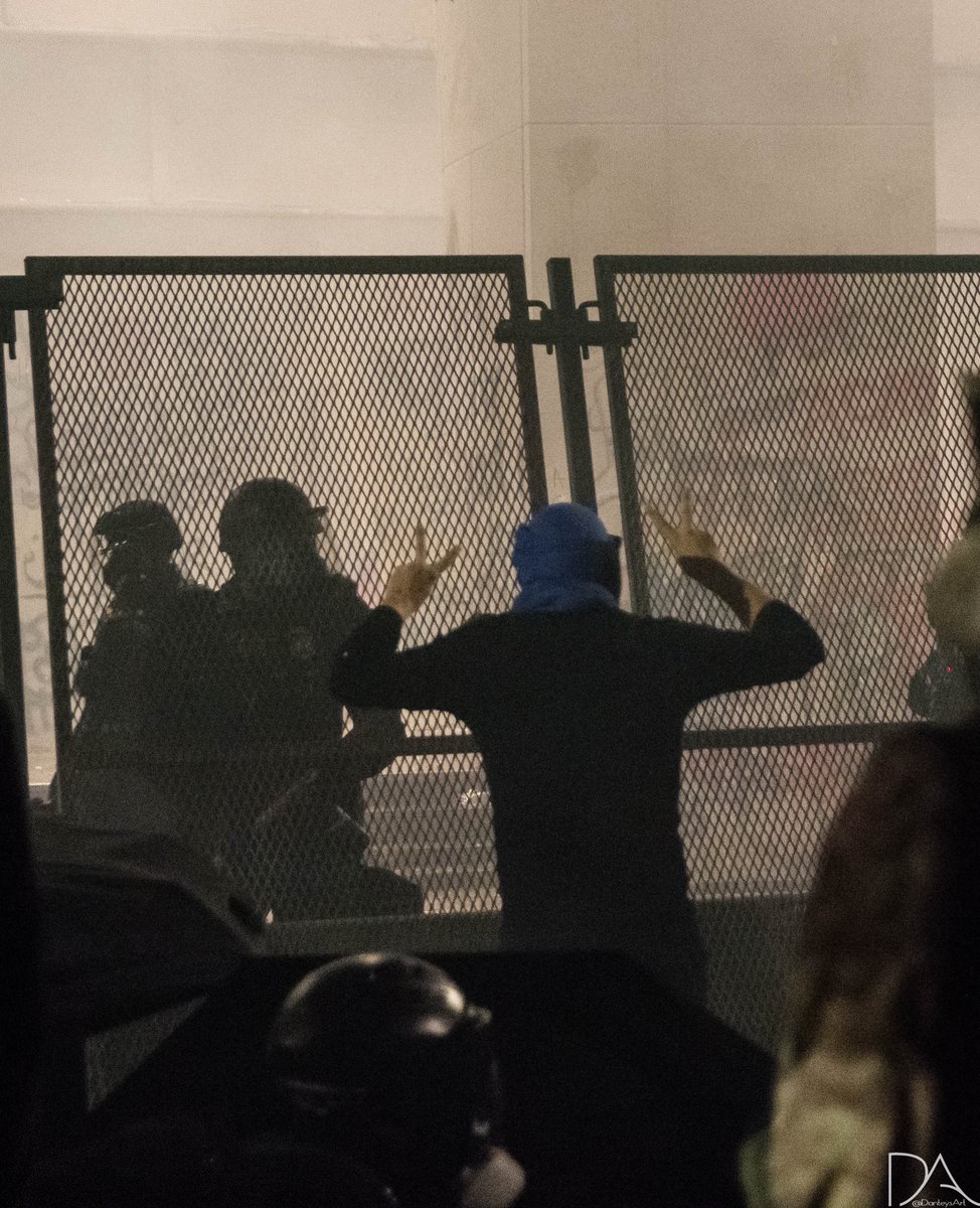 danteyb's tweet photo. Day 57. #PortlandProtests #PortlandProtest https://t.co/WQBDMDk4A4