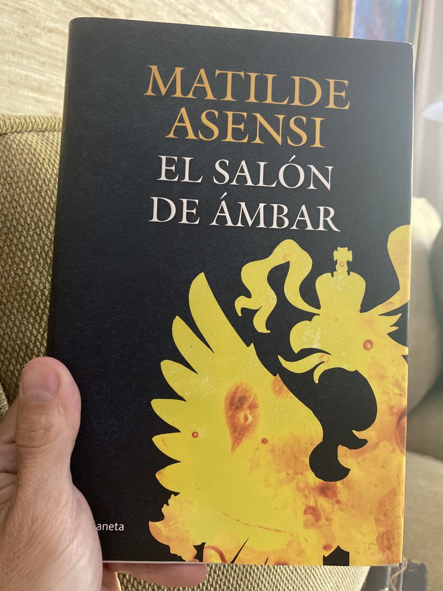 calcuttano's tweet photo. He leído todo lo que tiene publicado esta autora, menos ésta, su primera novela, que había dejado guardada hasta ahora. Me ha encantado. No se la pierdan! https://t.co/TUaNpLHaei