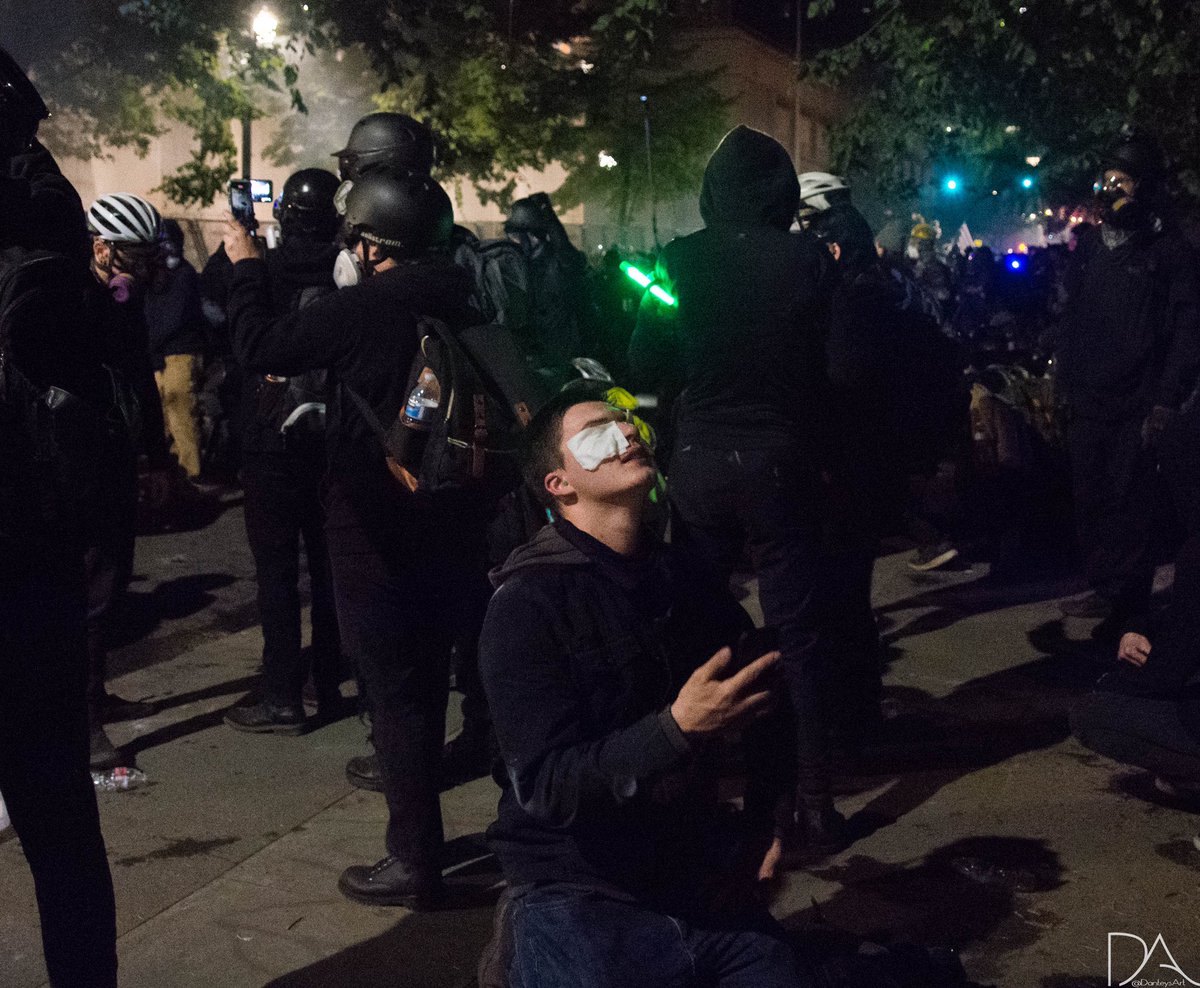 danteyb's tweet photo. Day 57. #PortlandProtests #PortlandProtest https://t.co/MDyRqTq7EX