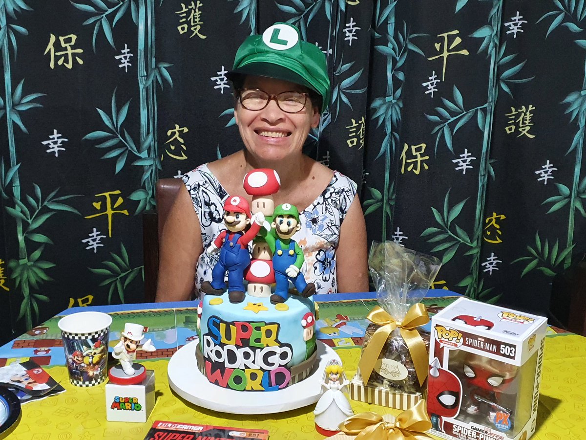 MarcondesR10's tweet photo. Hi @CharlesMartinet, @jimmyfallon, @kitosan, @breath0air, @RosannaPansino I've just turned 35th and also 27 months of life dealing against a brain tumor, fighting with courage &amp; Love like Mario, to celebrate this birthday with a #SuperNintendoWorld cake! 😃 I Love U @Nintendo ❤ https://t.co/pox7hw6YKV