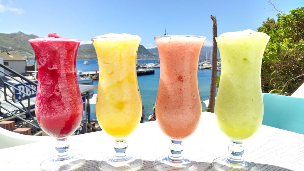 ilovewafflessa's tweet photo. Enjoy your favourite waffle and a Crusher in the sunshine at either of our I Love Waffles stores this weekend! 
#ILoveWafflesSA #ilovewaffles #waffles #lovewaffles #wafflesofcapetown #crusher #sunshine #shakes #milkshakes #CapeTownwaffles #SimonsTown #simonstowneats #capetowneats https://t.co/CHaGvtF9p2