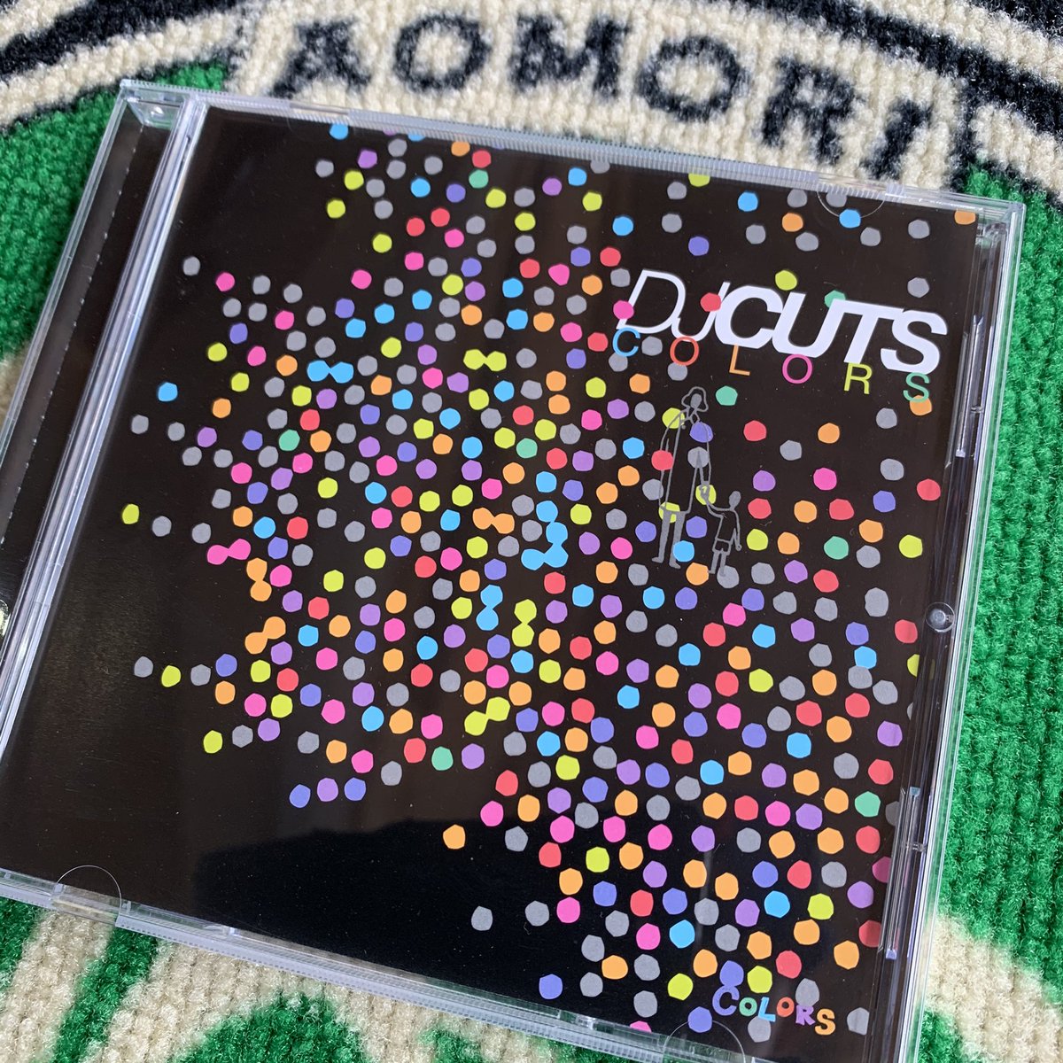 BITTERDARTS's tweet photo. Now playing💿
『COLORS』
MIXED BY DJ CUTS

BITTER DARTS
青森県青森市古川1-18-16
017-775-7069
https://t.co/4rcN6GRDqi

#mixcd #djcuts #colors #iwawakifm #dirty #streetfashion #streetstyle #streetwear #bitterdarts #aomori #japan https://t.co/I51bIVLRNo