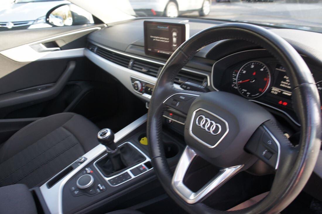 Sinclair_Direct's tweet image. We're OPEN and ready for a busy weekend...and here's a taster of the deals available - the sophisticated compact executive Audi A4 Saloon. 2016, 2.0 TDI ULTRA SE with 40,491 miles. WAS £13995 NOW £13,695.
Search / Finance / Collect at sinclairdirect.co.uk/used-car-searc…