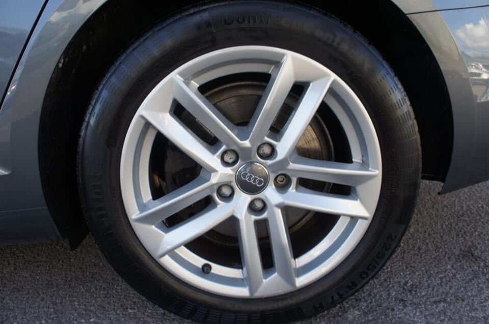 Sinclair_Direct's tweet image. We're OPEN and ready for a busy weekend...and here's a taster of the deals available - the sophisticated compact executive Audi A4 Saloon. 2016, 2.0 TDI ULTRA SE with 40,491 miles. WAS £13995 NOW £13,695.
Search / Finance / Collect at sinclairdirect.co.uk/used-car-searc…