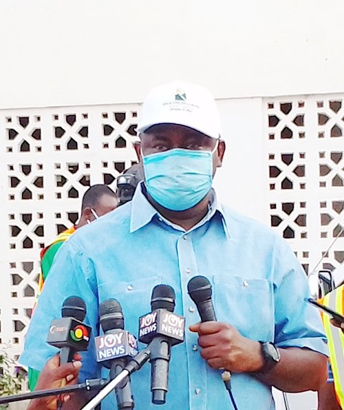 grace_me55's tweet photo. The Regional Minister of the Upper West Region, Hon. Hafiz Bin Salih giving a short address before the commencement of the Disinfection Exercise in the Region.
#ZoomlionDisinfects
@mlgrdgov 
@vectorpesgh 
@tv3_ghana 
@onua951fm 
@MGNewsGH 
@JoyNewsOnTV 
@anokyewaaba 
@iamaryee https://t.co/Mezfq06wuw