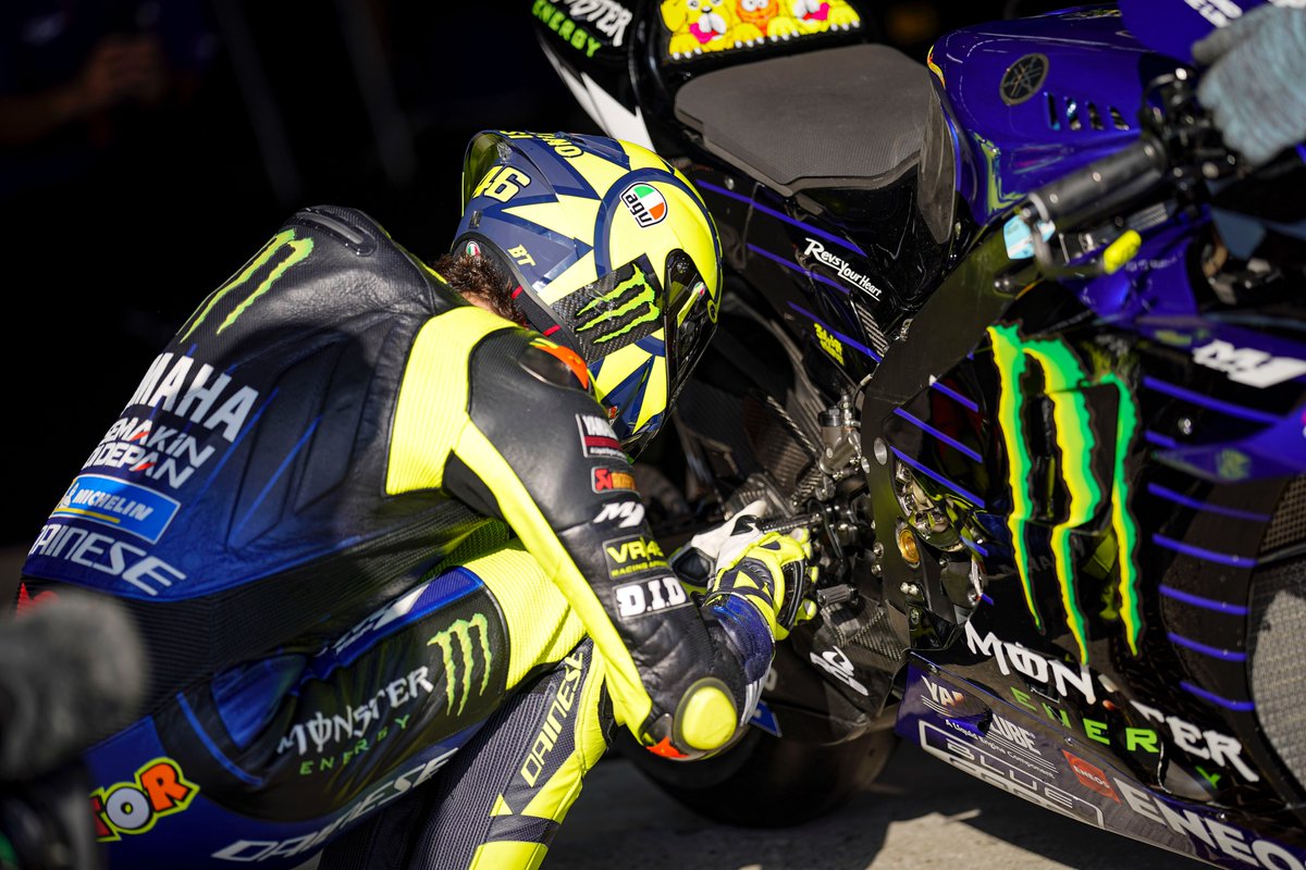 This morning's FP3 session is in full swing ☀️ 

The battle for a place in Q2 is about to start...

#MonsterYamaha | #MotoGP | #AndaluciaGP