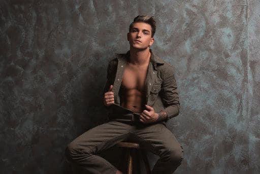 The Greatest Showman https://t.co/FaxPQqiIXx<a href="/tag/tracybeakerfamily"class="tags"><span>#tracybeakerfamily</span></a>