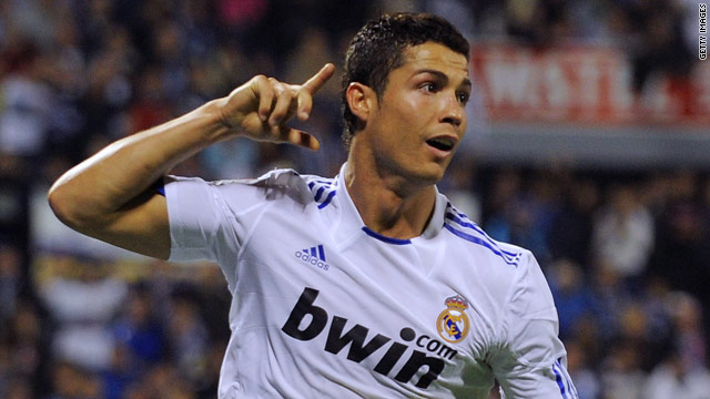 RMadridEngineer's tweet photo. Cristiano Ronaldo in UEFA Champions League
2013/14 - 17 goals &amp; 5 assists in 11 games
2015/16 - 16 goals &amp; 4 assists in 12 games 

This is more than the average number of goals &amp; assists a forward scores in a league spanning 38 games in a season. 

Uncommon. https://t.co/aJrjT5K4Tu