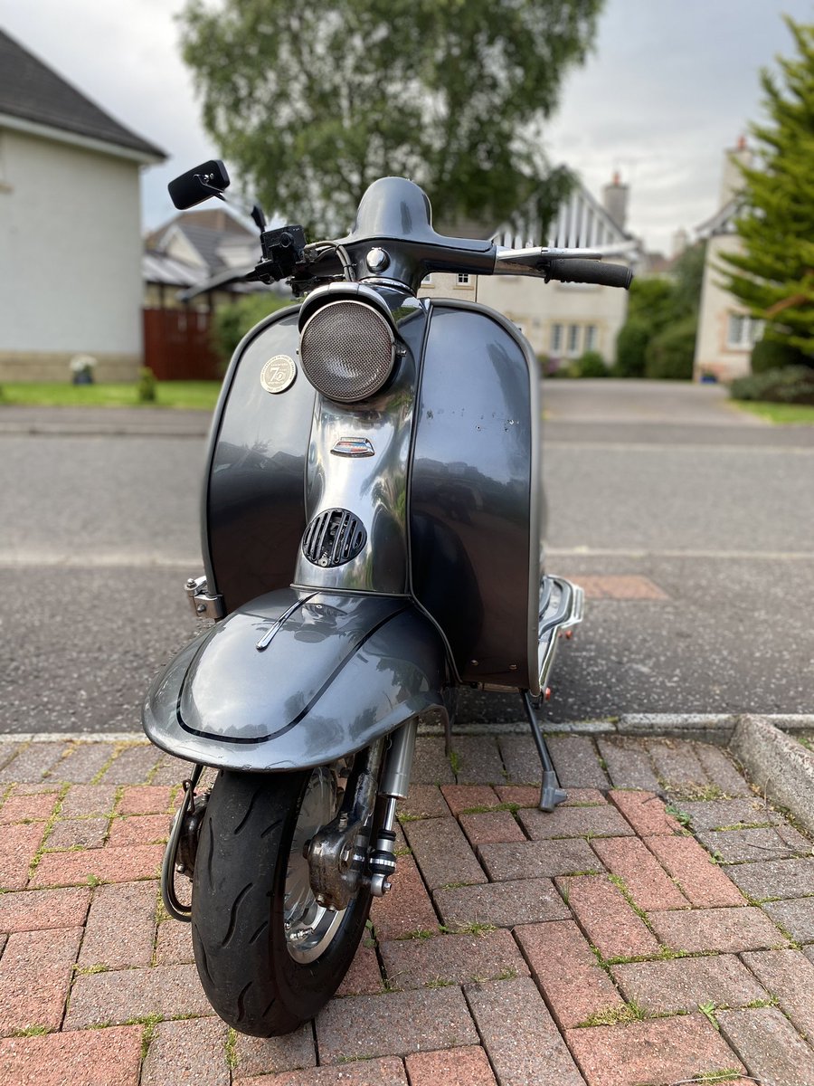 robert2burns's tweet photo. Patient leaving the clinic following a complete top end rebuild as a result of engine builder using the wrong piston.. now one fast, sorted RB252 engined S1 #drrobertlambrettaclinic #lambretta #S1 #RB252 https://t.co/ny0iQUs7py