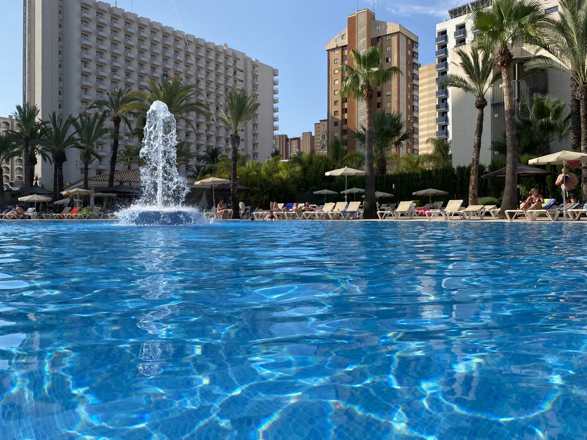 _SolPelicanos's tweet photo. Gooood morning! Have a great and safe weekend!😎
¡Buenos días! Qué tengáis un día maravilloso y seguro! 😎
#staysafewithmelia #weekendfun #familyweekend #findedivertido #findefamiliar #solpelicanosocas https://t.co/qC2WXYD717