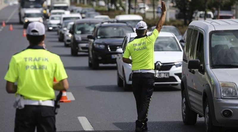81 il valiliğine genelge! İşte Kurban Bayramı'nda uygulanacak trafik tedbirleri

 #bayram #Covid19 #İçişleriBakanlığı #koronavirüs #kurbanbayramı #sondakika #sondakikavan #tedbir #trafik #valilik #Vanhaber #Vanhaberleri sondakikavan.com/81-il-valiligi…