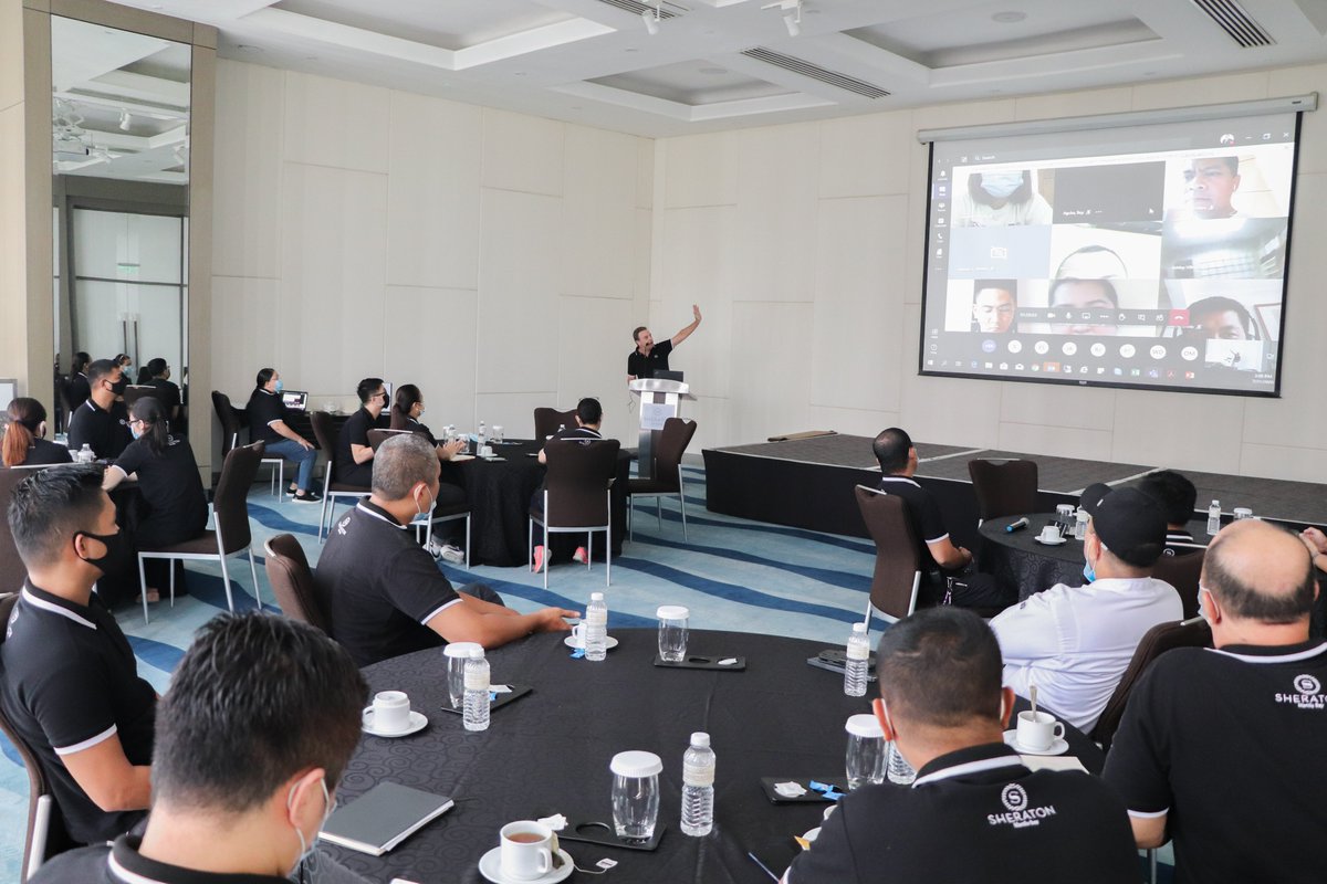 sheratonmnlbay's tweet photo. The Sheraton Manila Bay community stands united virtually as we hold our first digital associate recognition on July 21, 2020.
#DistanceMakesUsStronger
#MarriottStrong https://t.co/10fAOuFrpm