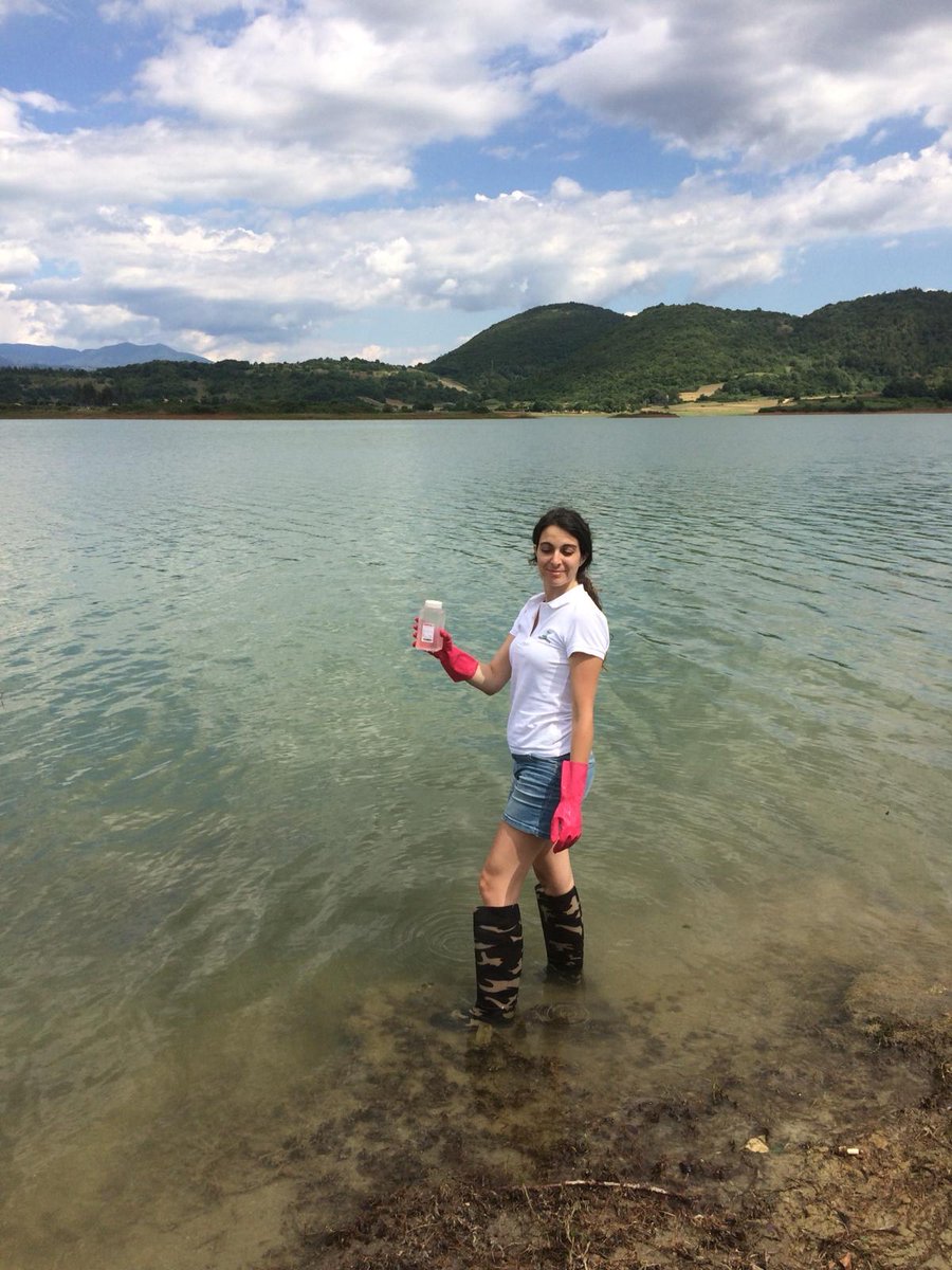 golettadeilaghi's tweet photo. ⛵ La #GolettadeiLaghi di @Legambiente è arrivata anche nel Lazio dove saremo su tanti laghi📍 #Bolsena,  #Bracciano, #Vico, #Albano, #Sabaudia, #Fondi, #Fogliano e #Canterno per monitorare la salute delle nostre #acque
▶️Leggi il programma sul nostro sito https://t.co/WzIjY2ex0F https://t.co/DeNlfuzIHf