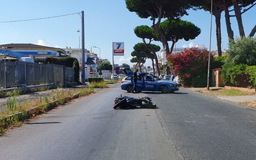 tempoweb's tweet image. Incidente choc a #Lavinio. Pirata lo travolge, minorenne perde una gamba #roma #cronaca #25luglio  iltempo.it/roma-capitale/…