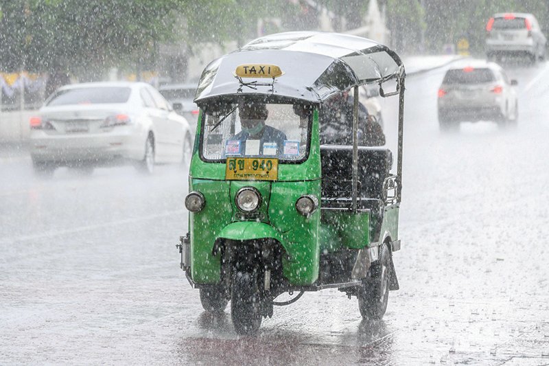 BotsbyVB's tweet photo. Chatbots, motorbikes: Southeast Asia’s HIV centers adapt to virus (Jul-2020) https://t.co/NzqfGPFOax https://t.co/v7VJwwB8Xh