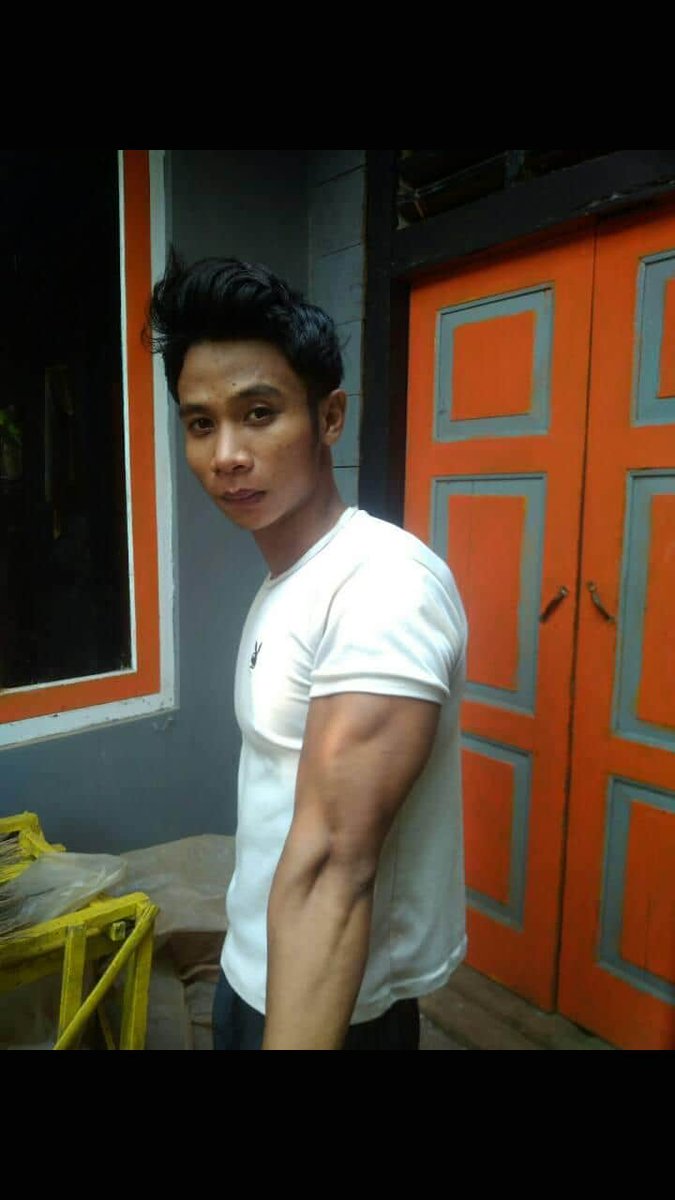 RikoGonza's tweet photo. Otot tricep sudah mulai kelihatan
https://t.co/fYsXUbegos
Youtube 👆#subsbcribe https://t.co/NTlHYHLML6