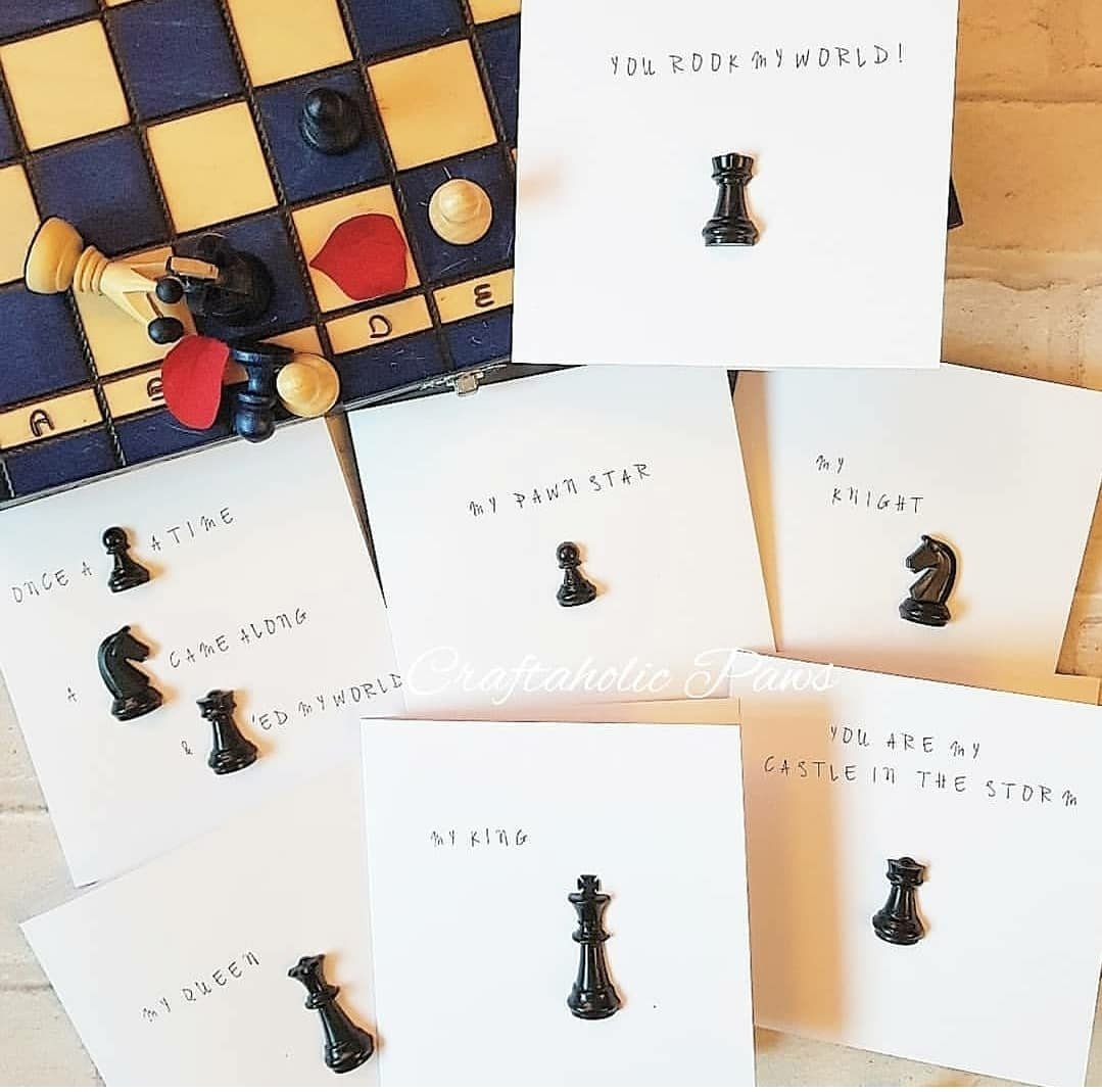 Craftaholicpaws's tweet photo. Some of my most popular card designs - are you a #chessfan ?
#chessgeek #chesscom #chesscards
#UKGiftHour #giftideas #ukgiftam https://t.co/7Np8VJDJuF