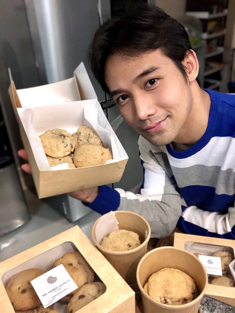 akosiKenChan's tweet photo. 🍪😋🍪🤤🍪😍

Follow them on ig: @thecookiecookery https://t.co/Or0p65iAGg