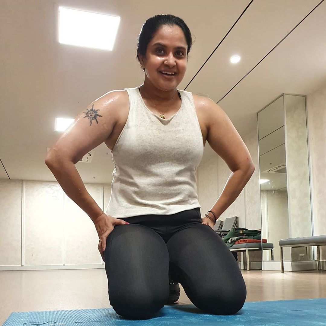 Pragati Aunty, Hot Pragathi Collection, Sexy Actress Pragathi iiQ8