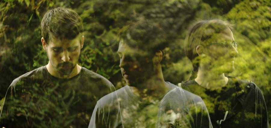 musicazul's tweet photo. [Noticias]

@Astralia_Bcn vuelven con el single 'So Far, So Near'. ¡Está disponible en todas las plataformas digitales!

➡️ https://t.co/EOVW4r8rIZ

#Astralia #SoFarSoNear https://t.co/j9tDkciwNc