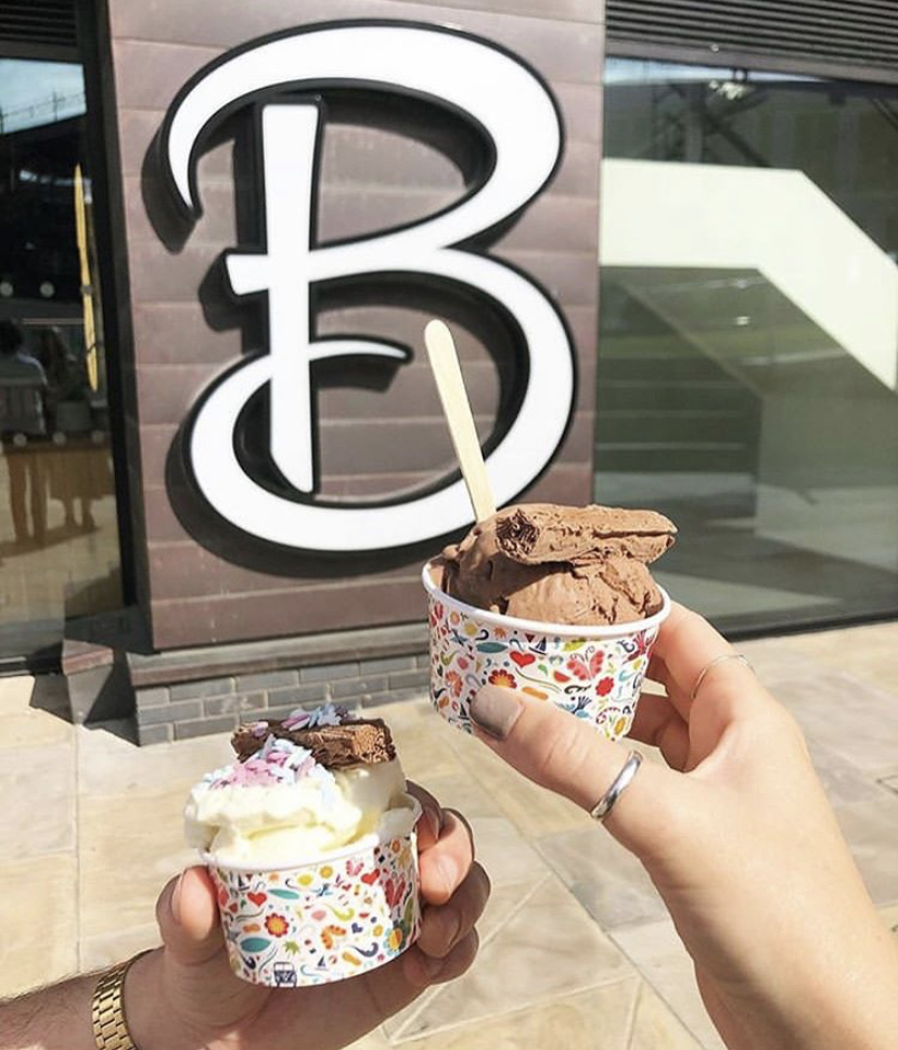 Good food, good drinks and good times!

Join us this weekend for some top Humber Street eats!

<a href="/nibblehull/">Nibble</a> <a href="/BertsPizzeria14/">Bert's Pizzeria</a> @TwoTribal @HSDCHullGin @gallerycafe_hs <a href="/taphousehull/">Taphouse</a> <a href="/Fishywishy_/">Humber Fish Co.</a> <a href="/minerva_hull/">Minerva Hull</a> @ambientehull <a href="/MarinaTapasya/">Tapasya @ Marina</a> <a href="/ThievingHarrys/">Thieving Harry's</a> <a href="/somboonkitchen/">LittleSomboonKitchen</a> @butlerwhites