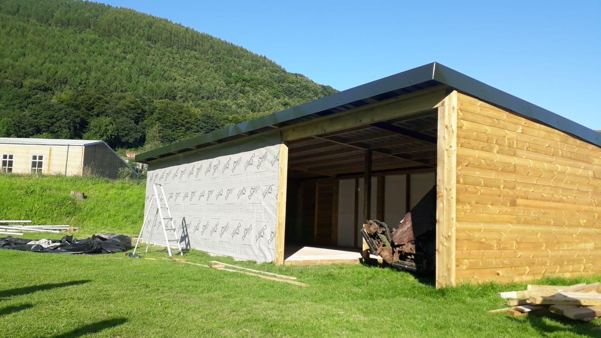 AbercarnUnited's tweet photo. Final Stages of the build for our new ‘Carn Cabin’ ... Matchday Refreshments not too far away... shout out to Rory, Beany and the Vets through Lockdown - can’t thank them enough!

#CarnCabin
#progress
#AUFC https://t.co/VSZJTiwYII