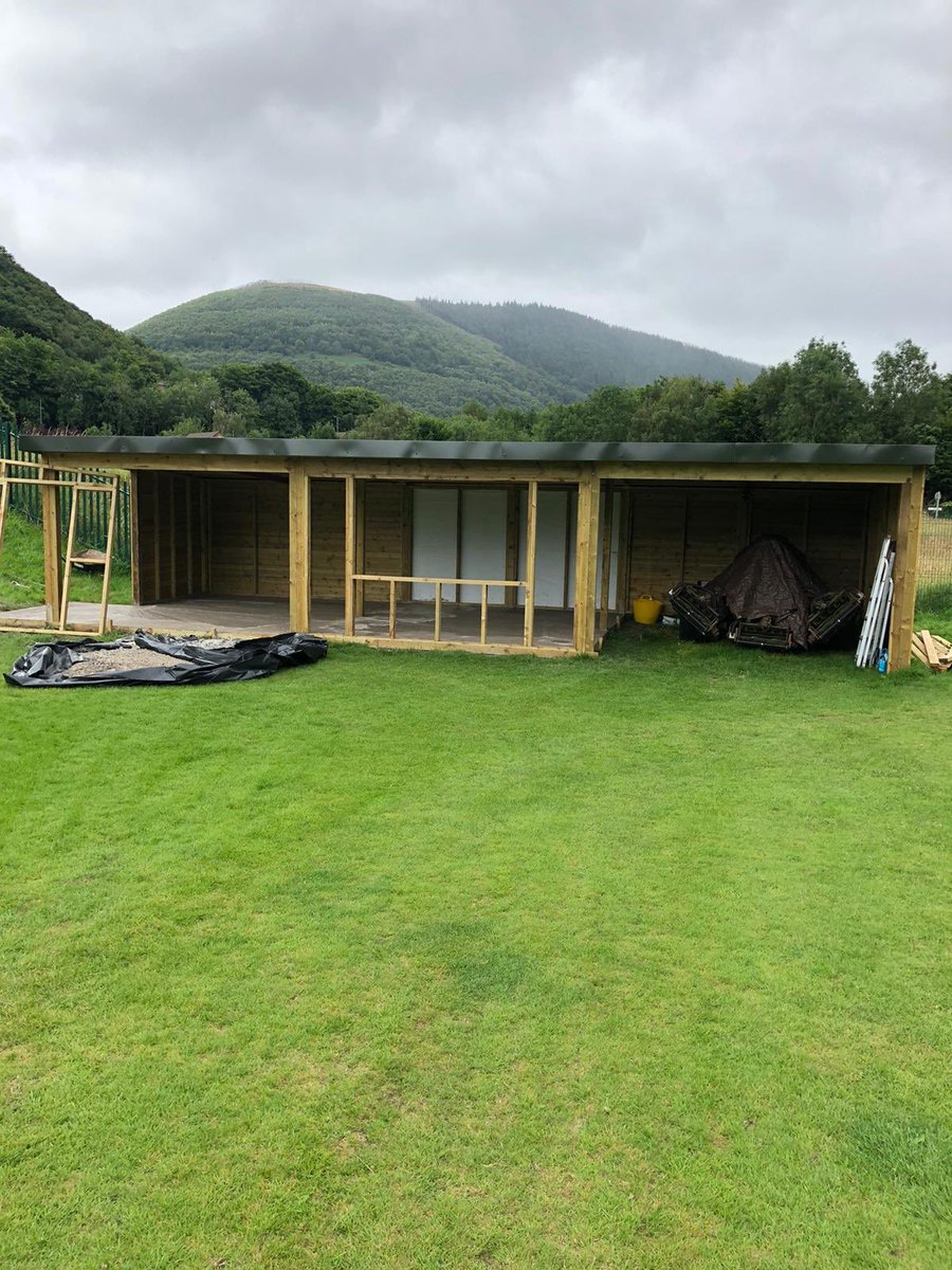 AbercarnUnited's tweet photo. Final Stages of the build for our new ‘Carn Cabin’ ... Matchday Refreshments not too far away... shout out to Rory, Beany and the Vets through Lockdown - can’t thank them enough!

#CarnCabin
#progress
#AUFC https://t.co/VSZJTiwYII