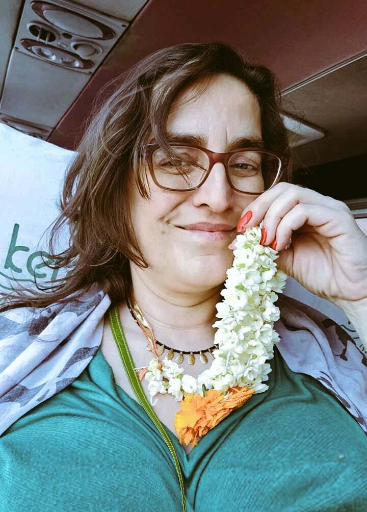 PORTUGESA4's tweet photo. Cleavage flowers https://t.co/4ev2cRpKFw