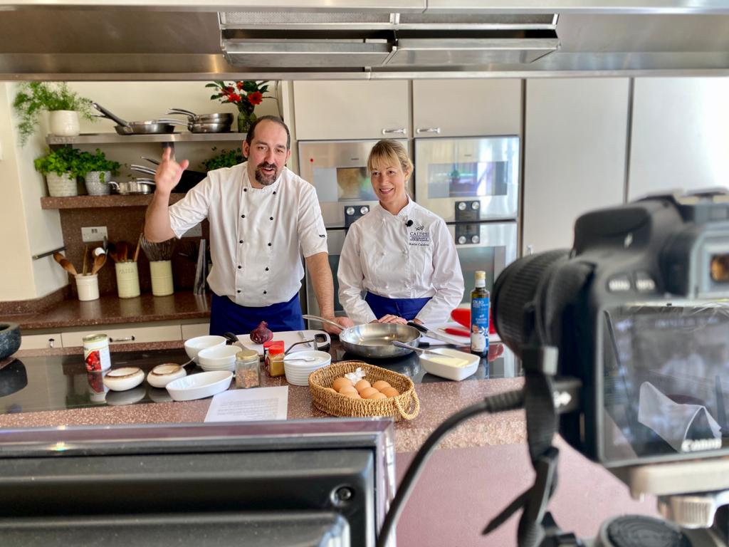 Join Katie and Stefano for a great on-line cookery course on Friday 31st July... cook up a storm, have fun and start the weekend off with a culinary 'bang' ... all in the comfort of your own kitchen caldesi.com/shop/cook-a-lo…