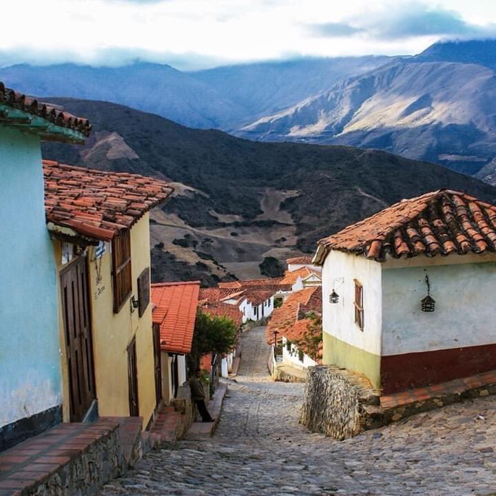 GianlucaCoccon1's tweet photo. Los Nevados (f.1591), bello pueblo andino de casas coloniales y sus empinadas calles empedradas a 2710 msnm, ubicada en el Parque Nacional Sierra Nevada....VENEZUELA 🇻🇪🇻🇪🇻🇪🇻🇪🇻🇪🇻🇪🇻🇪🇻🇪🇻🇪🇻🇪🇻🇪🇻🇪🇻🇪 https://t.co/9GeHc7HTBa