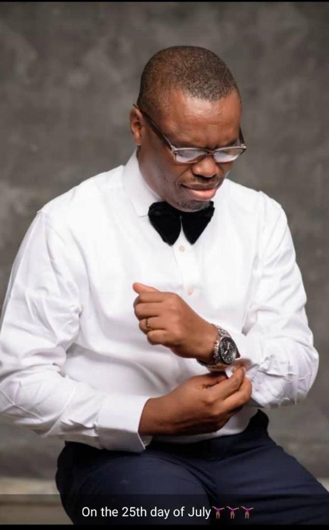 popelade's tweet photo. I may not know anything ooo... but I dey follow who know road. I dey follow Pastor Emeka Egwuchukwu because He is #AMaker. @nlwclife 

Happy birthday to my pastor and daddy. 

Today again I am going to like and retweet anything I see here. https://t.co/gSQMp1wpl3
