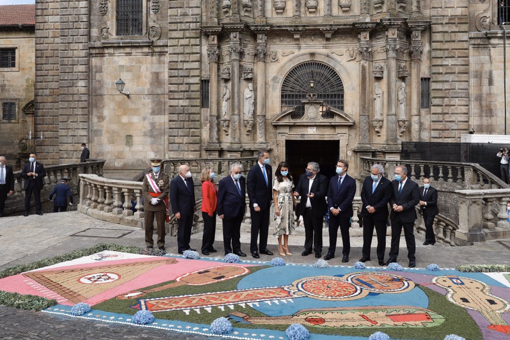 CasaReal's tweet photo. Los Reyes, en Galicia. https://t.co/g0QaP78vXb https://t.co/LTalNS7VoU