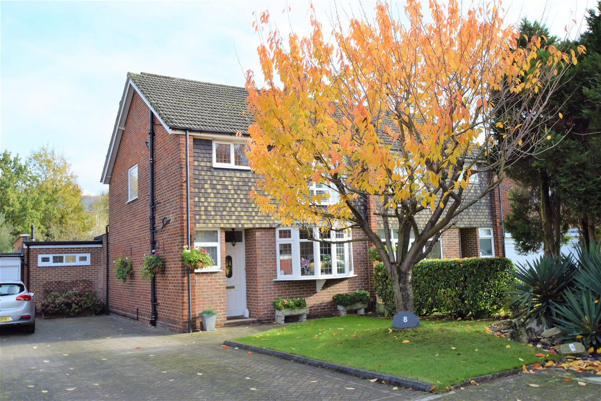 ParkerScottBrom's tweet photo. Just Exchanged!  
Chart Close, Shortlands. 
PARKER SCOTT ESTATE AGENTS 020 3146 0055 https://t.co/hkkMpVQ7Ch