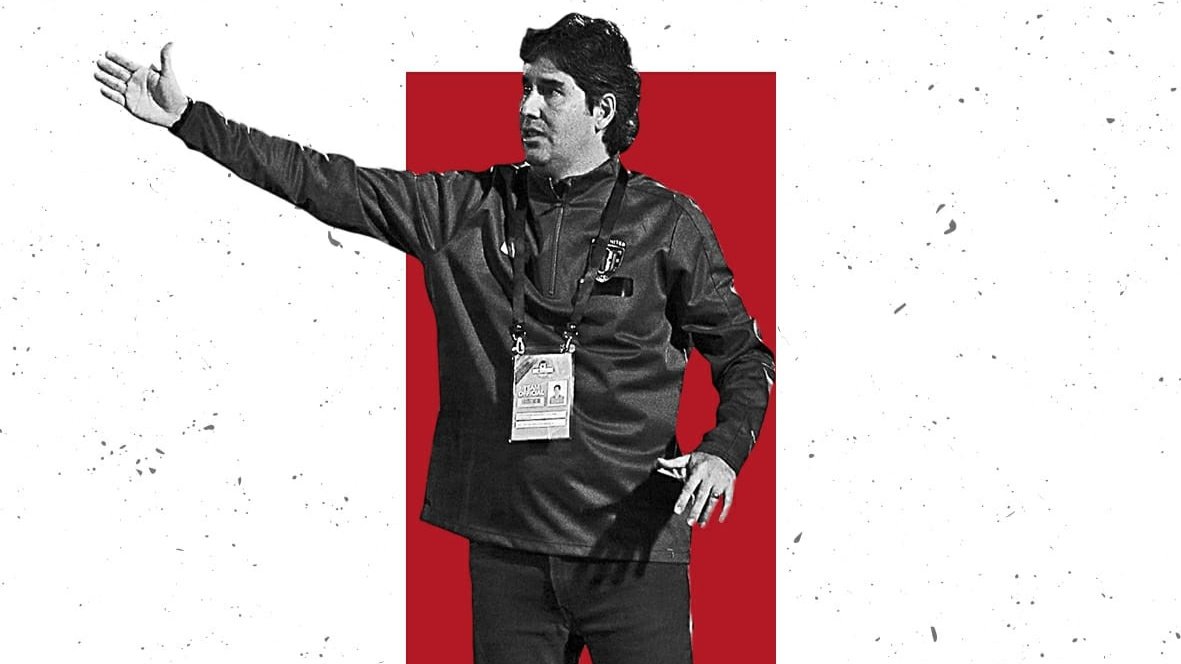 BaliUtd's tweet photo. "Saya menitipkan salam dan doa untuk Coach Rene Alberts. Saya respek dengan Beliau. Dia pelatih hebat di Indonesia. Semoga dia bisa sembuh 100% dan kembali kerja di tim Persib Bandung untuk persiapan kompetisi," tutup Coach Teco. 

Selengkapnya 📰😁👇
https://t.co/dy5BWsTtB8 https://t.co/8xprPE9Fhw