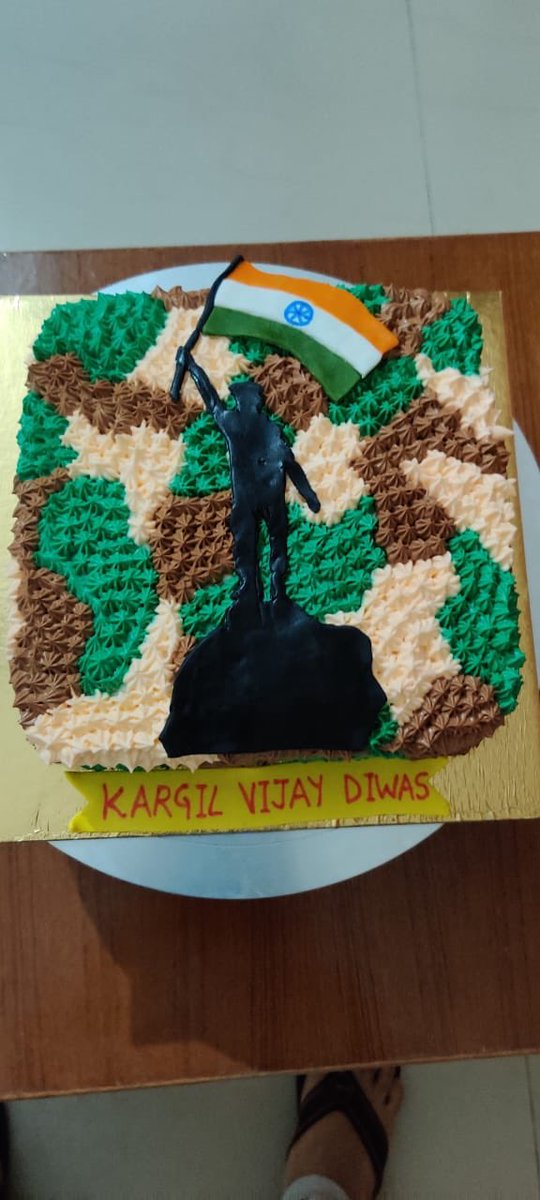 NmoSjh's tweet photo. voluntary blood &amp; plasma donation drive was held in @SJHDELHI on eve #KargilVijayDiwas2020 with massive participation &amp; donation for AFTC foll by felicitation of War Heroes families &amp; Veterans including @shals77 @dpkpillay12 n Covid warriors including @FordaIndia @drpankajsolanki https://t.co/RrSB2VL5Xe
