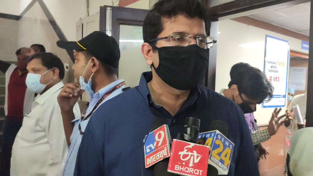 NmoSjh's tweet photo. voluntary blood &amp; plasma donation drive was held in @SJHDELHI on eve #KargilVijayDiwas2020 with massive participation &amp; donation for AFTC foll by felicitation of War Heroes families &amp; Veterans including @shals77 @dpkpillay12 n Covid warriors including @FordaIndia @drpankajsolanki https://t.co/RrSB2VL5Xe