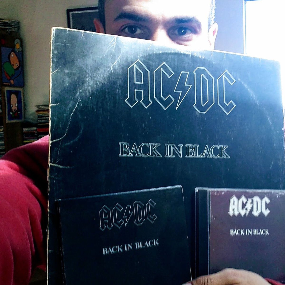 JeverSongs's tweet photo. July 25, 1980 🇦🇺 AC⚡DC - Back in Black #40Years #vinyl #CD #CDbook #ACDC #vinylcollection #VinylCollector #vinyllove #CDlover #music #rock https://t.co/ZVd0RRfo57