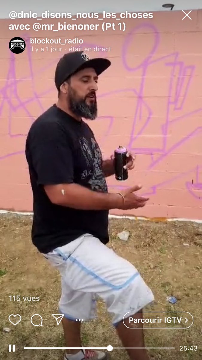cielaconstell's tweet photo. Interview de Mr Bien à la Grande Borne avec son mur évolutif sur la plaine centrale (l’escargot;))  #lartestpublic #grigny #museeacielouvert #streetart #valeurs #patrimoine #histoires #blockoutradio #gdb #lesresidences #lacroiseedeschemins https://t.co/ZIbWUpMFGt