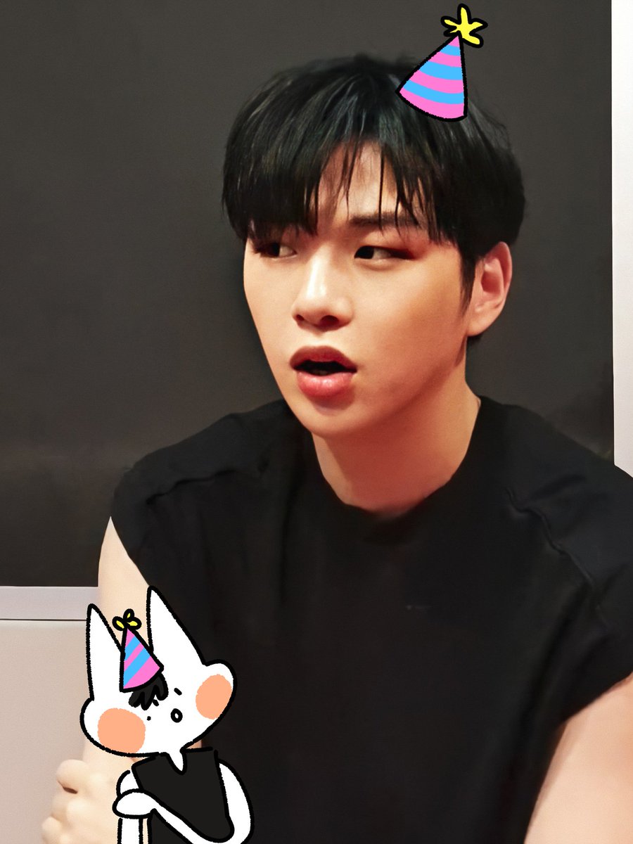 dankerbot's tweet photo. 다니티스트
따라쟁이 😋😎

#변하지않을우리_언제나다니티
#강다니엘 #KANGDANIEL https://t.co/kbg84Tfkdw