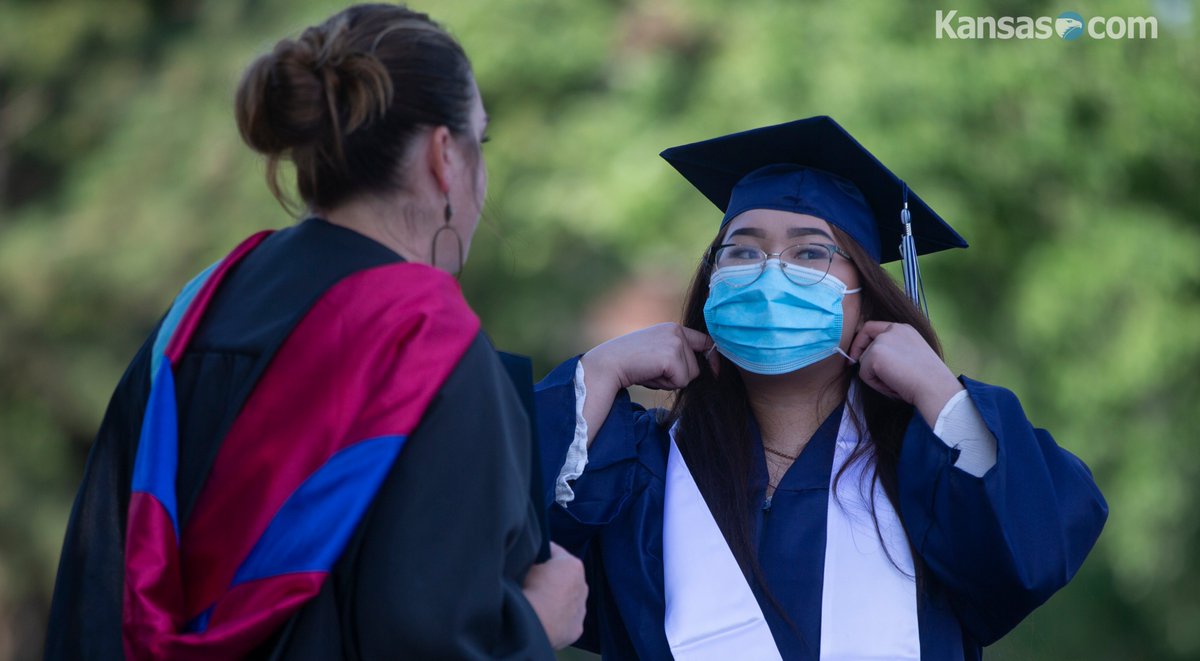 travisheying's tweet photo. Drive-up, socially-distanced graduation ceremonies, like this one for @EastHighAces,  are being held at @WichitaUSD259 schools today. Despite the circumstances, it felt as special as any other graduation ceremony I've ever covered. #coronavirus #Classof2020 https://t.co/dUas3Q9xlB